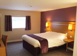 premier-inn-bedroom1625206553